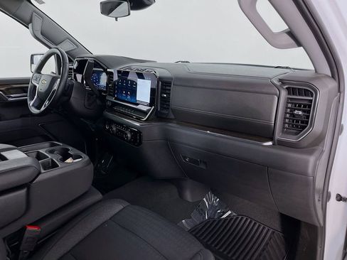 Used 2023 Chevrolet Silverado 1500 LT AWD/4WD image 33
