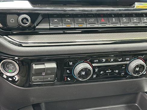 New 2026 Chevrolet Silverado 1500 ZR2 w/ ZR2 Bison Edition AWD/4WD image 24