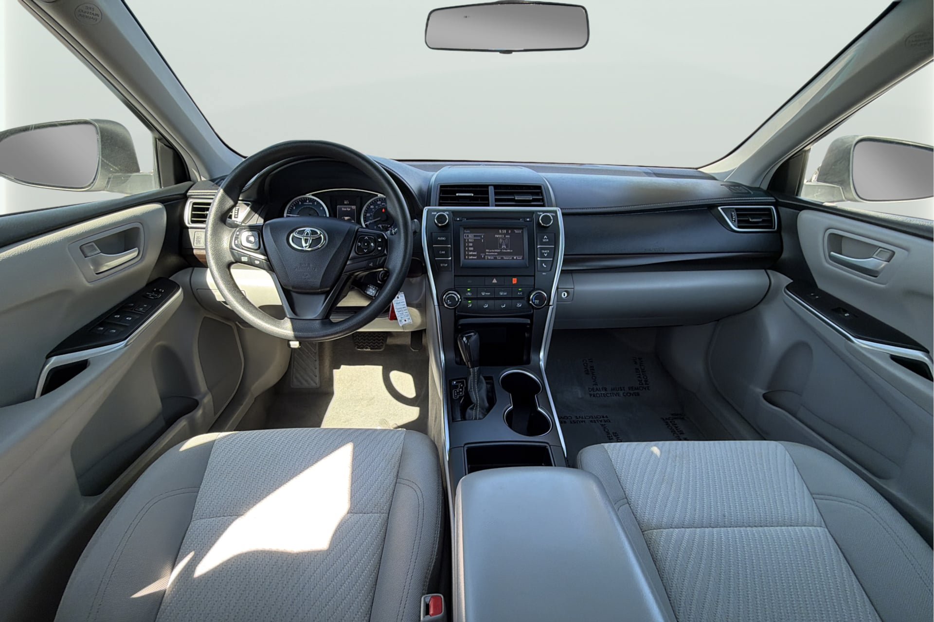 Used 2016 Toyota Camry LE FWD image 31