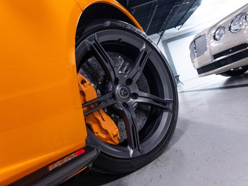 Used 2015 McLaren 650S Spider RWD image 84
