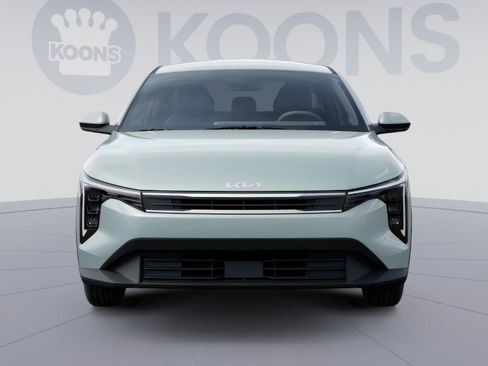 New 2026 Kia K4 LXS image 2