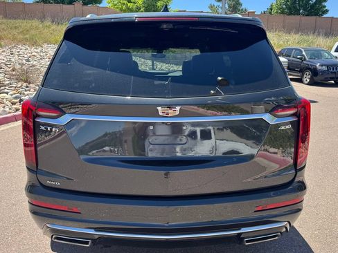 Used 2020 Cadillac XT6 Premium Luxury w/ Platinum Package AWD/4WD image 5