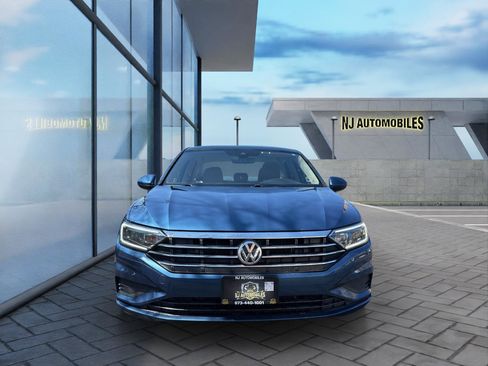 Used 2019 Volkswagen Jetta SEL image 2