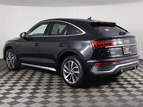 Used 2022 Audi Q5 2.0T Premium w/ Convenience Package image 9