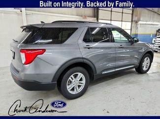Used 2021 Ford Explorer XLT video 3
