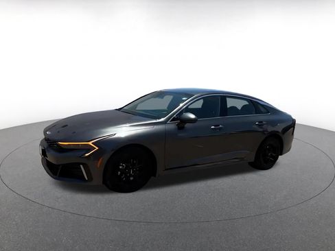 Used 2025 Kia K5 LXS FWD image 8