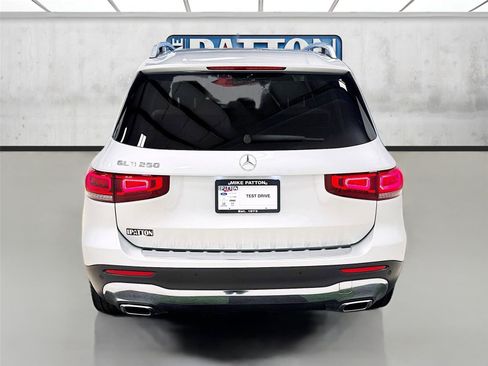 Used 2022 Mercedes-Benz GLB 250 image 6