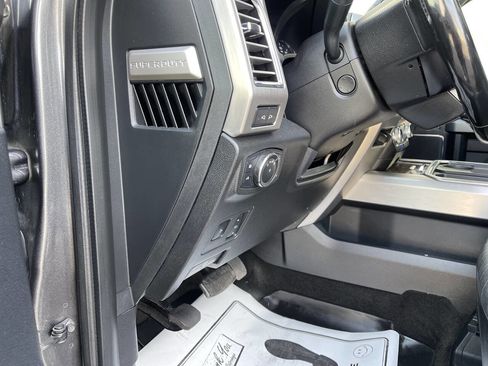 Used 2017 Ford F350 Platinum w/ Platinum Ultimate Package AWD/4WD image 16