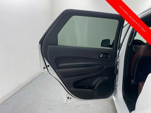 Used 2025 Dodge Durango GT AWD/4WD image 32