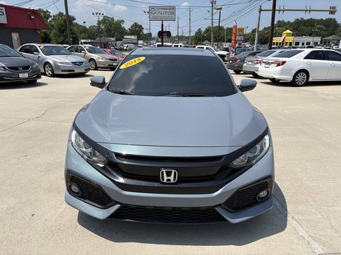 Used 2018 Honda Civic EX image 2