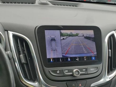 Used 2022 Chevrolet Equinox LT AWD/4WD image 18