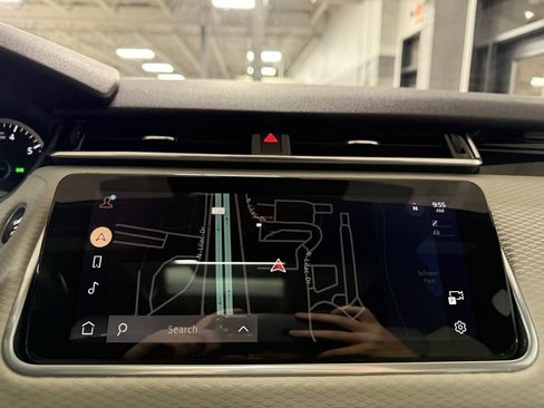 Used 2022 Land Rover Range Rover Velar R-Dynamic S image 12