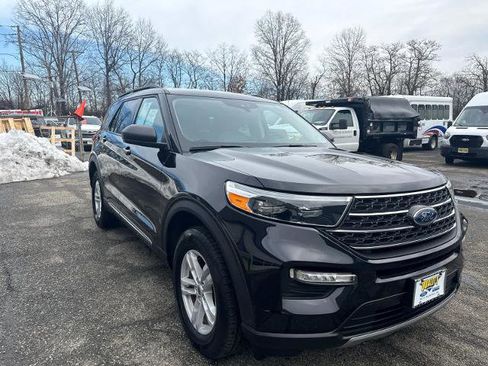 Certified 2024 Ford Explorer XLT w/ Equipment Group 202A image 1