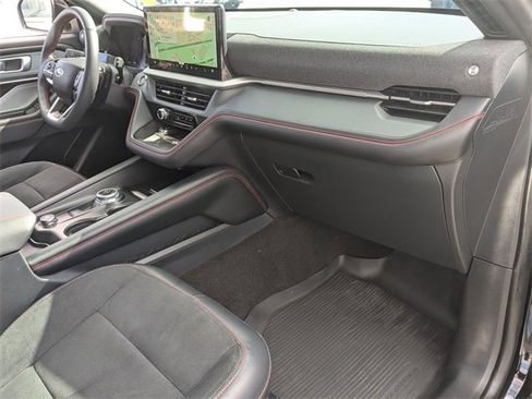 Used 2025 Ford Explorer ST image 29