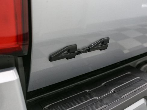 New 2026 Toyota Tacoma TRD Off-Road AWD/4WD image 11