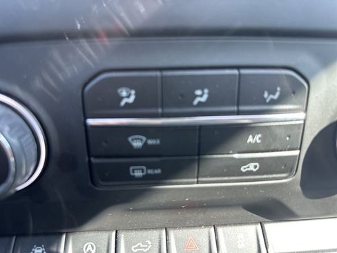 Used 2023 Chevrolet Silverado 1500 Custom Trail Boss AWD/4WD image 21