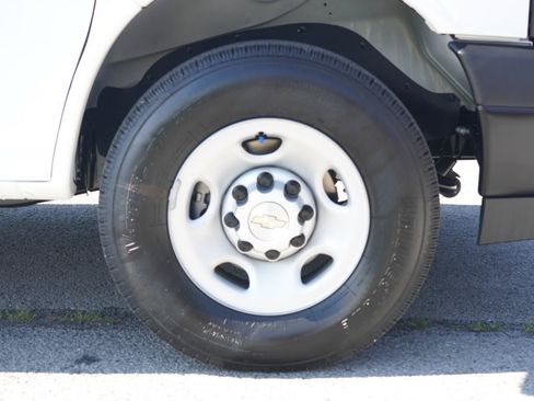 New 2026 Chevrolet Express 2500 w/ Driver Convenience Package RWD image 13