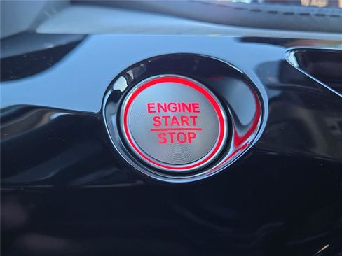 New 2026 Acura MDX SH-AWD w/Advance image 4