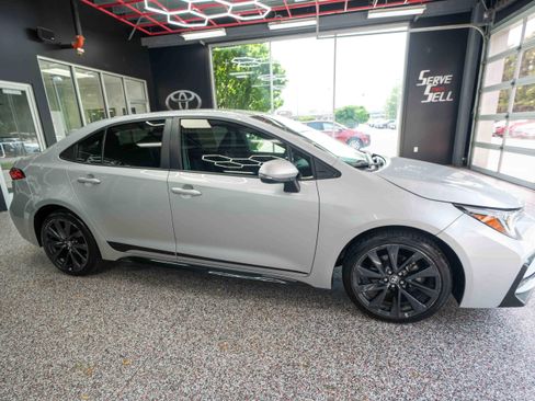 Used 2024 Toyota Corolla SE FWD image 5