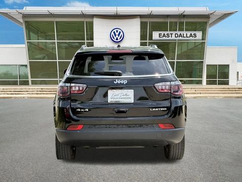Used 2025 Jeep Compass Limited AWD/4WD image 4