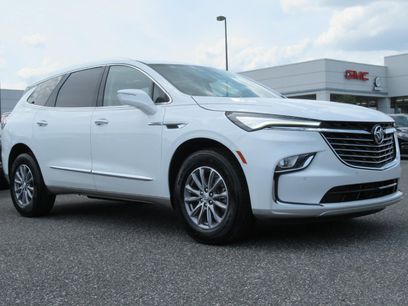 Used 2023 Buick Enclave Essence w/ Trailering Package, 5000 lbs.