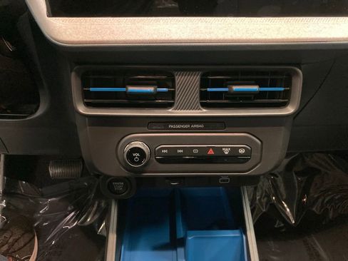 New 2026 Ford Maverick XLT AWD/4WD image 30
