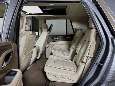 Used 2021 GMC Yukon Denali w/ Denali Premium Package image 24