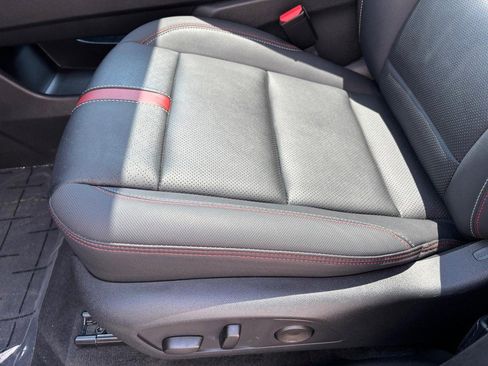 Used 2024 Chevrolet Traverse RS w/ LPO, Floor Liner Package AWD/4WD image 21