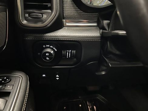 Used 2019 RAM 1500 Limited image 16