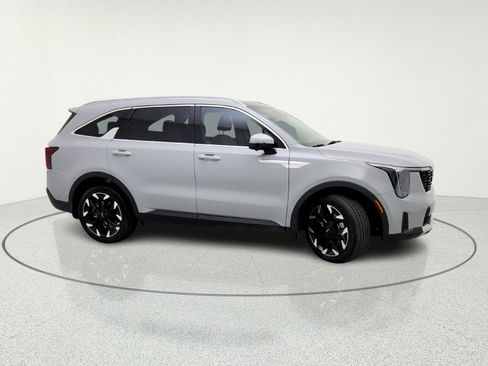 Used 2025 Kia Sorento SX image 5