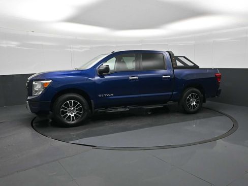 Used 2021 Nissan Titan SV w/ Accessory Utility Package AWD/4WD image 4