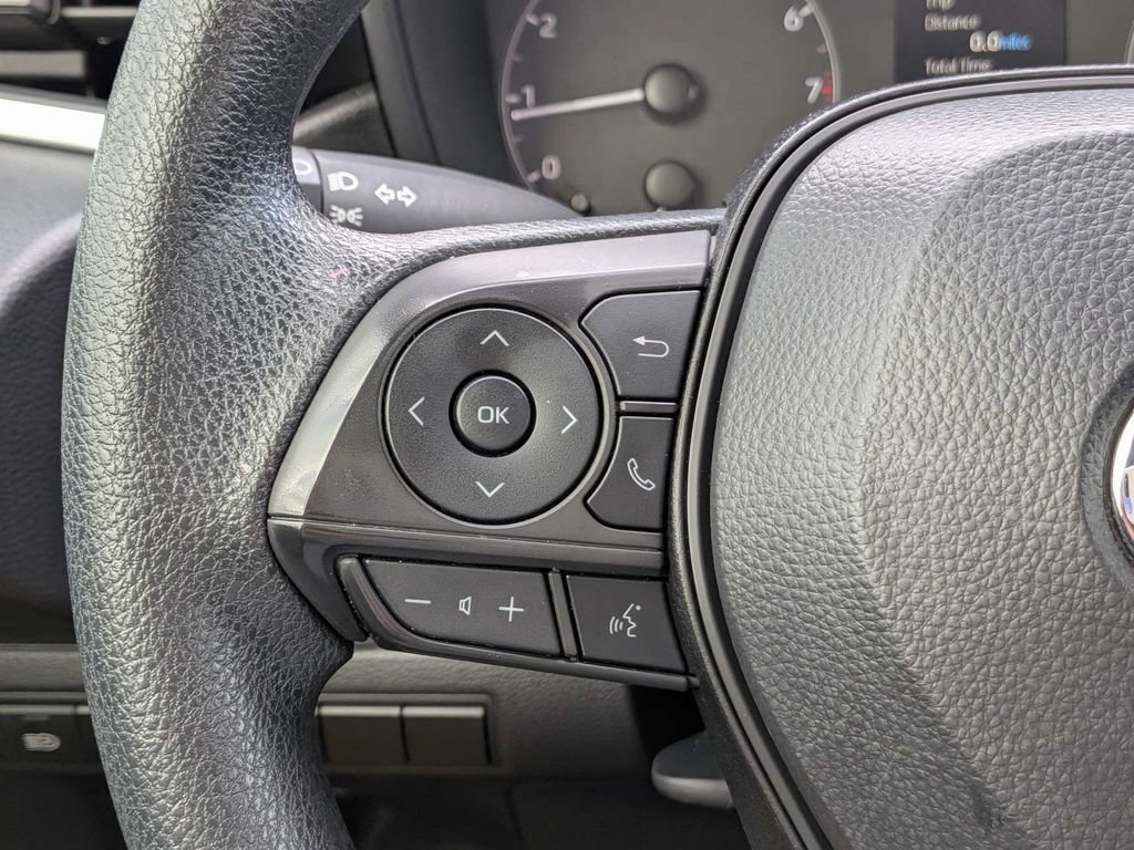 Used 2024 Toyota Corolla LE w/ LE Convenience Package FWD image 22