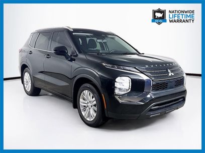 Used 2024 Mitsubishi Outlander ES