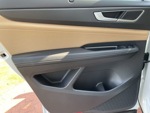 New 2026 Volkswagen Atlas Cross Sport SEL R-Line image 11