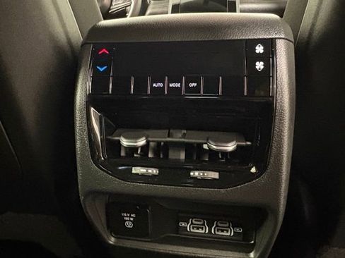 Certified 2023 Jeep Grand Cherokee L Laredo image 17