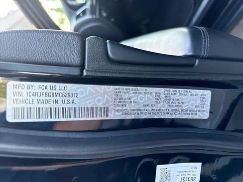 Used 2021 Jeep Grand Cherokee Limited AWD/4WD image 28