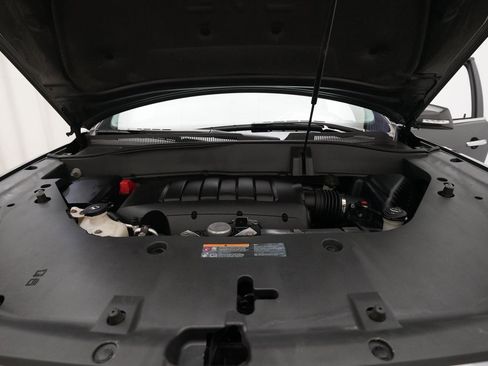 Used 2014 GMC Acadia Denali image 3