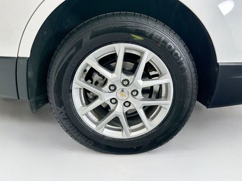 Used 2024 Chevrolet Equinox LT AWD/4WD image 29
