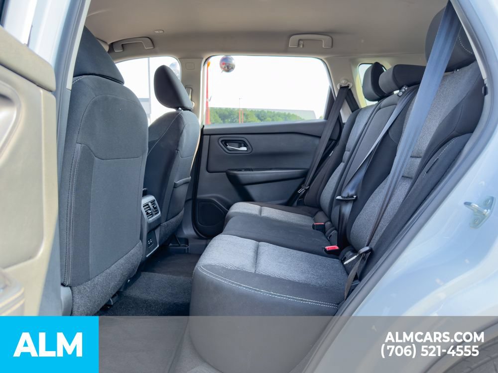 Used 2024 Nissan Rogue SV FWD image 12