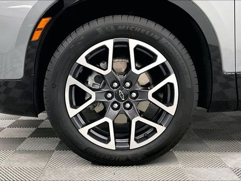 Used 2024 Chevrolet Blazer RS w/ LPO, Floor Liner Package FWD image 10