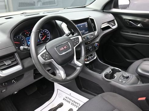 Used 2023 GMC Terrain SLE w/ Driver Convenience Package image 14