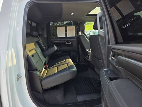 Used 2024 Chevrolet Silverado 2500 LTZ w/ LTZ Convenience Package AWD/4WD image 14