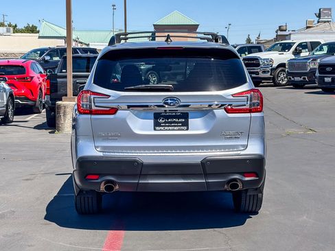 Used 2023 Subaru Ascent Limited w/ Technology Package AWD/4WD image 4