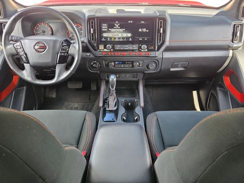 Used 2025 Nissan Frontier PRO-4X w/ Tow Package AWD/4WD image 17