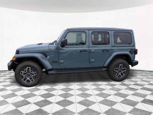 New 2026 Jeep Wrangler Unlimited Sahara AWD/4WD image 8