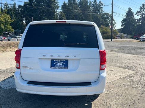 Used 2017 Dodge Grand Caravan SE w/ Power Window Group image 14