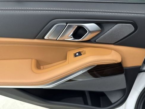 New 2026 BMW X5 xDrive40i w/ M Sport Package image 26