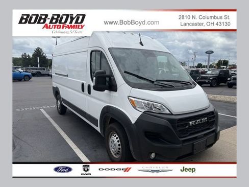 Used 2026 RAM ProMaster 2500 w/ Convenience Group FWD image 1
