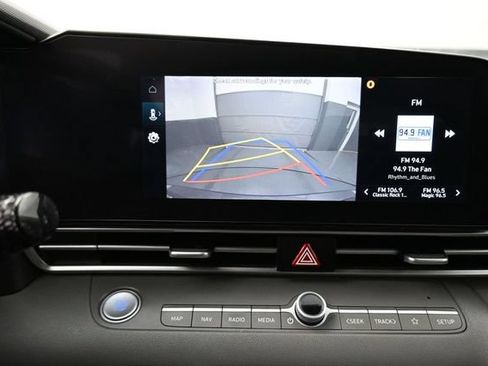 Used 2023 Hyundai Elantra SEL w/ Convenience Package FWD image 19