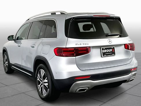 Used 2025 Mercedes-Benz GLB 250 4MATIC image 11